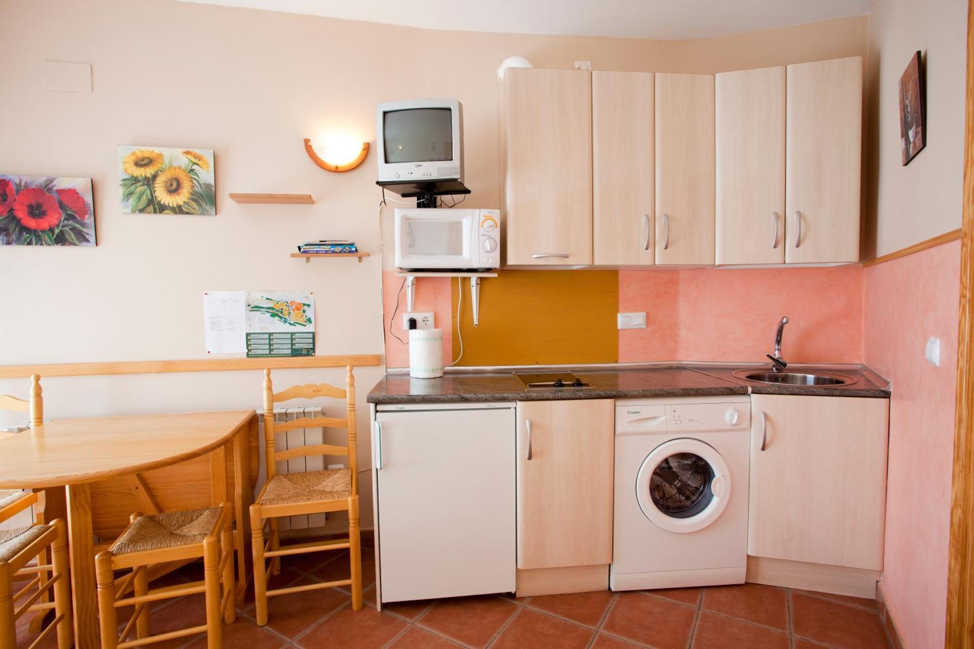 באניוס דה מונטמאיור Apartamentos Rurales "La Fuentecilla" מראה חיצוני תמונה